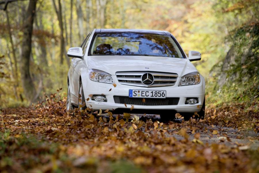  Mercedes-Benz C-Class 2007 года  (фото 16 из 413)